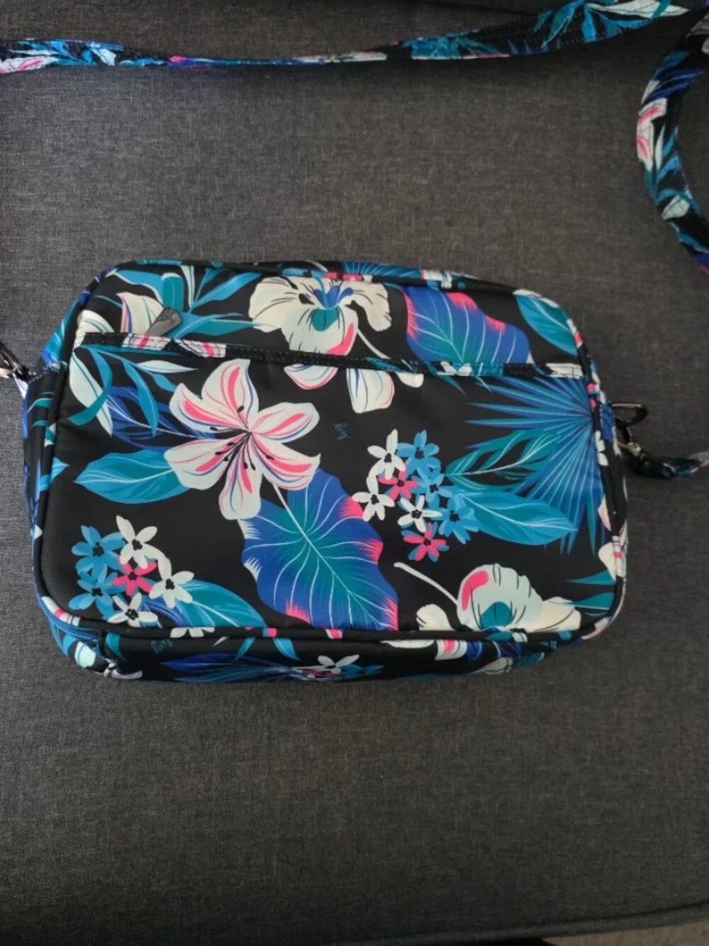 Lug 2 Piece Hibiscus Multi EUC